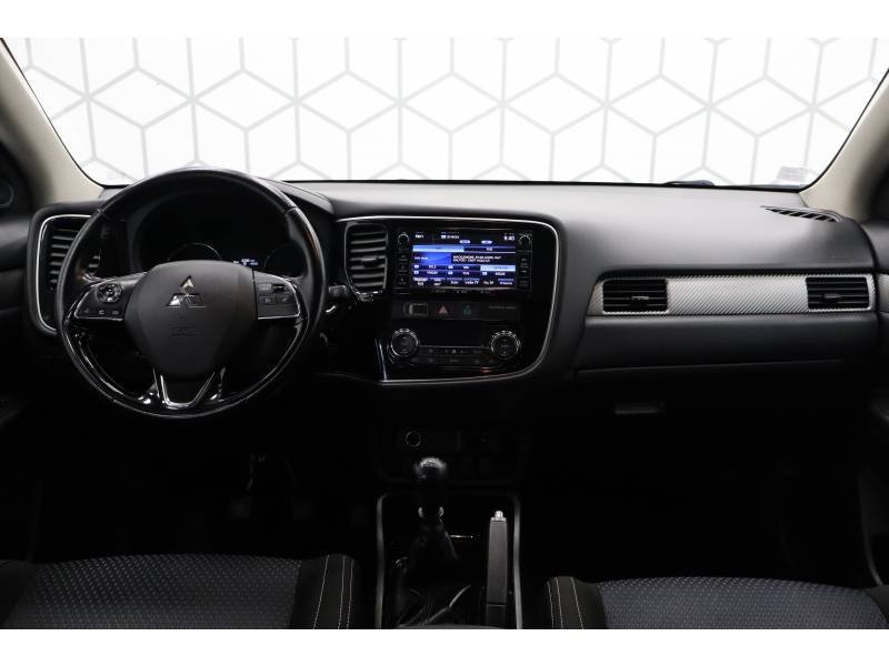 Mitsubishi Outlander - Photo 9