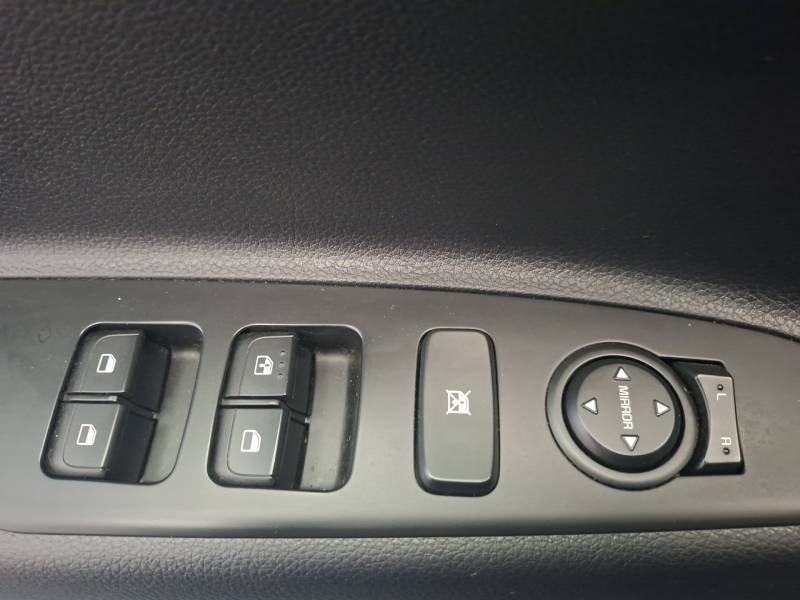 Kia Stonic - Photo 20