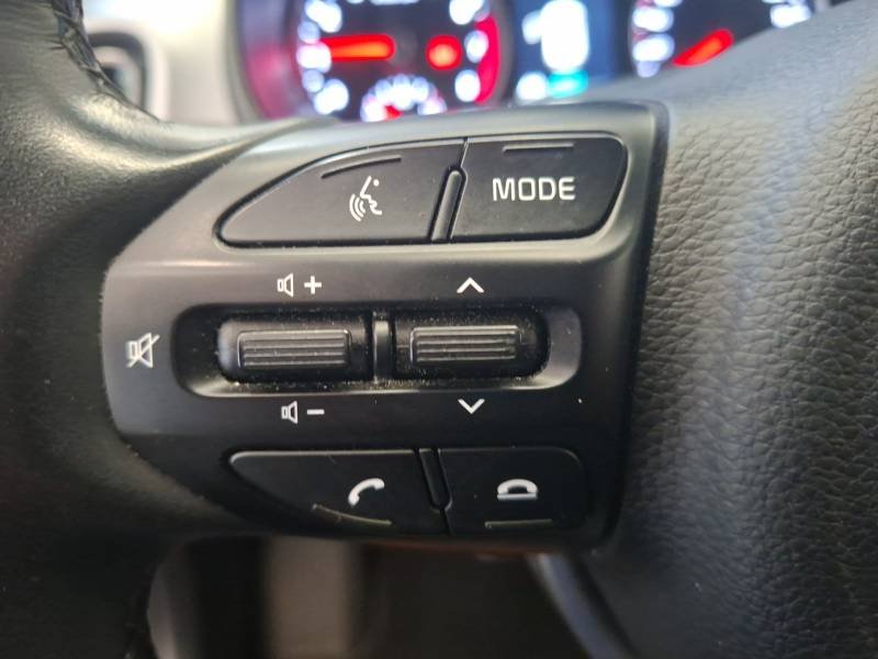 Kia Stonic - Photo 24