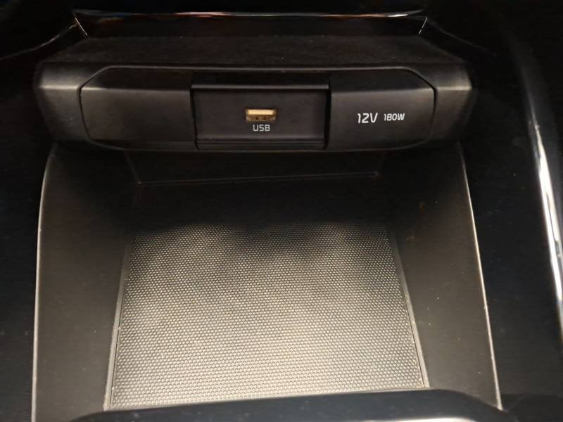 Kia Stonic - Photo 32