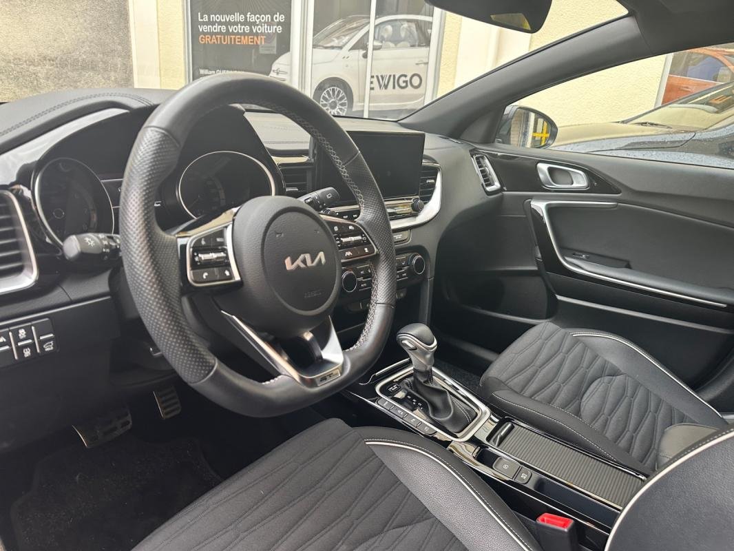 Kia ProCeed - Photo 12