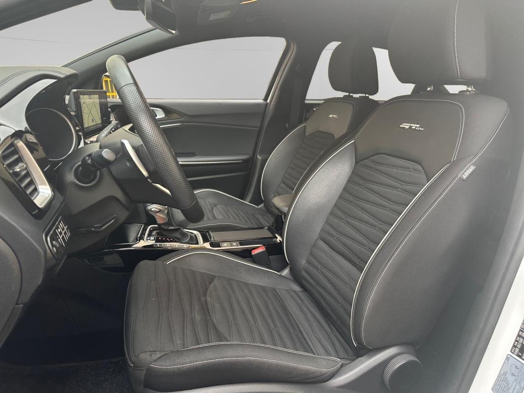 Kia ProCeed - Photo 16