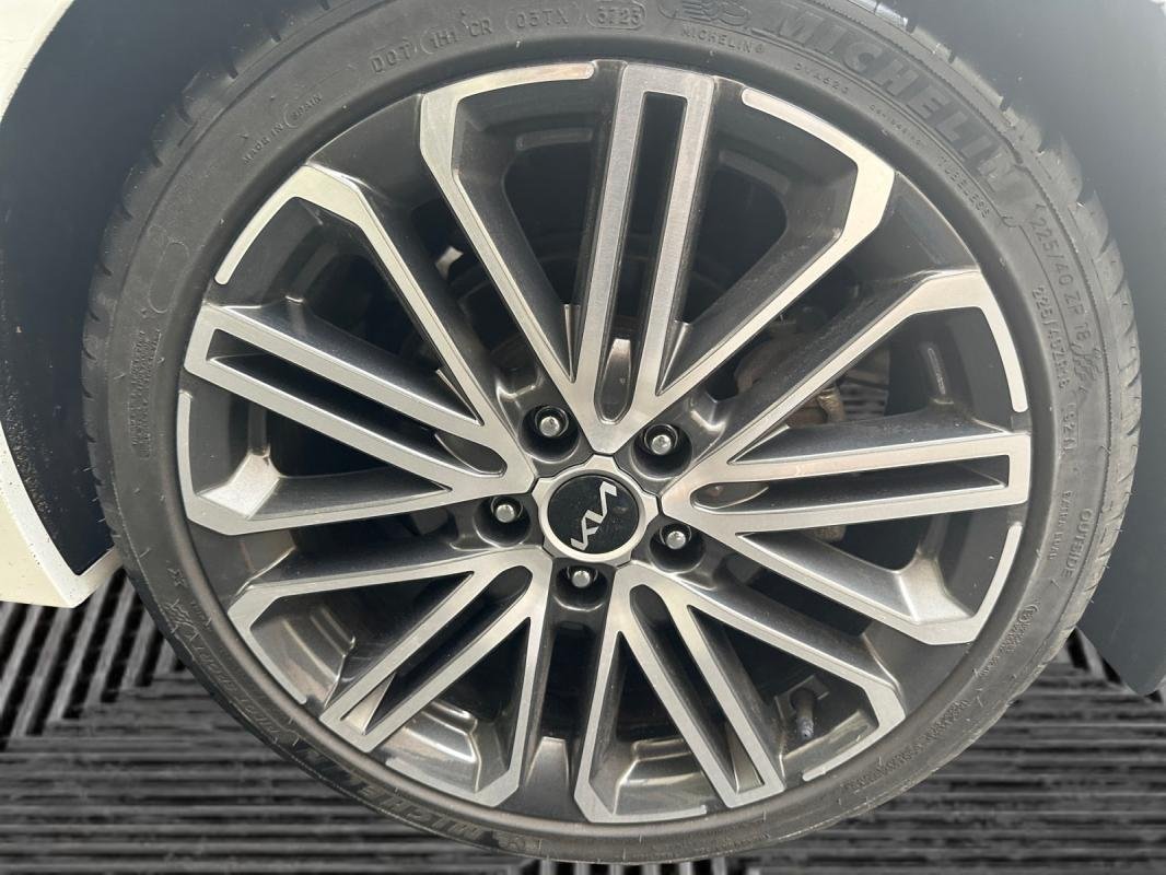 Kia ProCeed - Photo 23