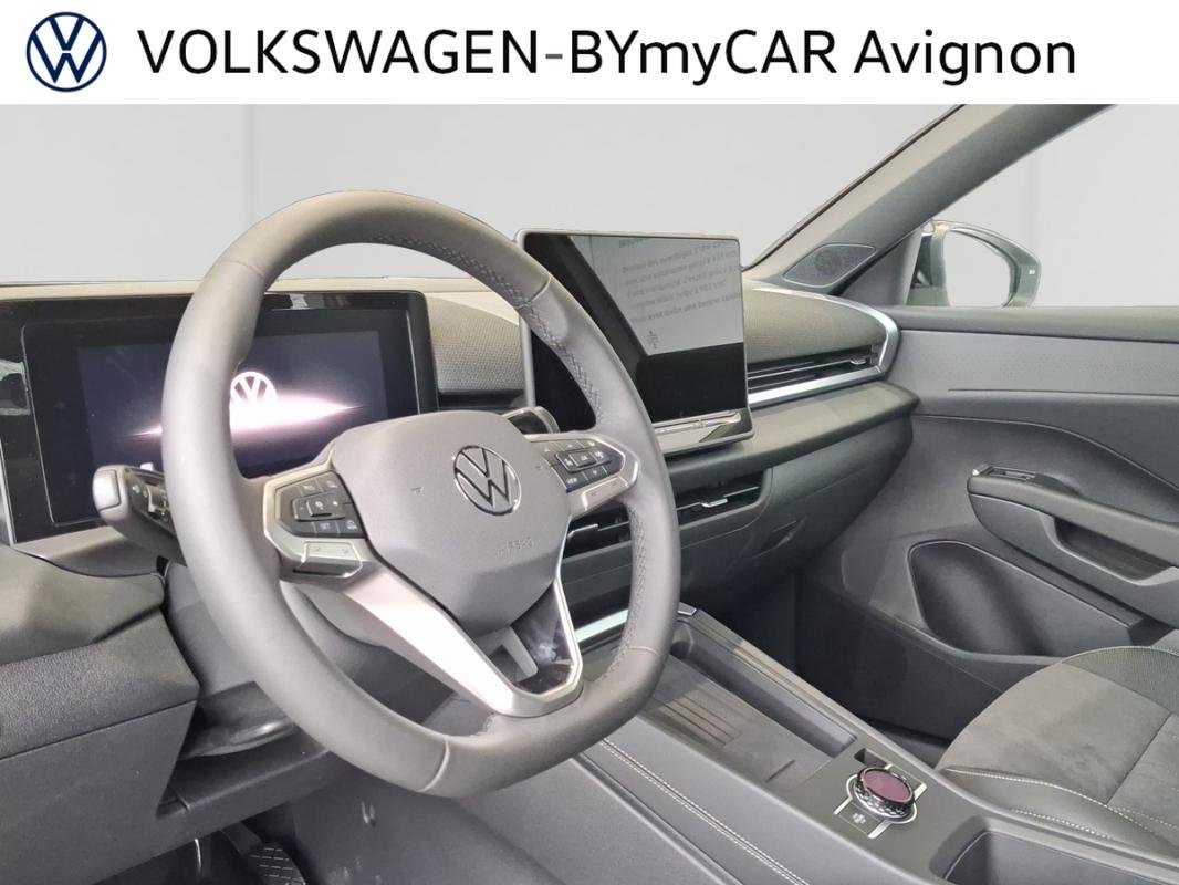Volkswagen T-Roc - Photo 22