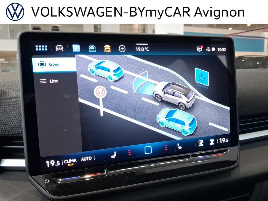 Volkswagen T-Roc - Photo 30