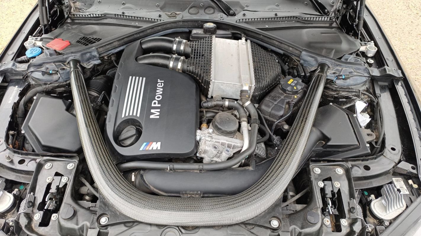 BMW M4 - Photo 15