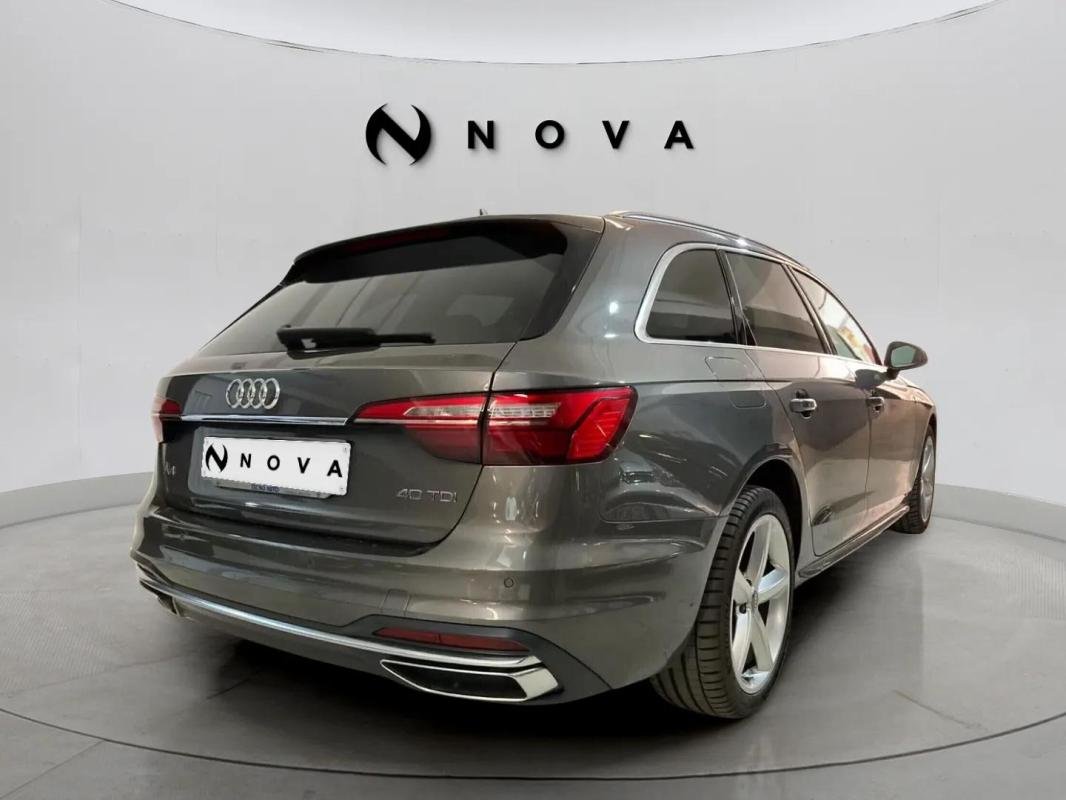 Audi A4 - Photo 3