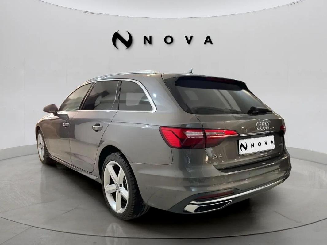 Audi A4 - Photo 5