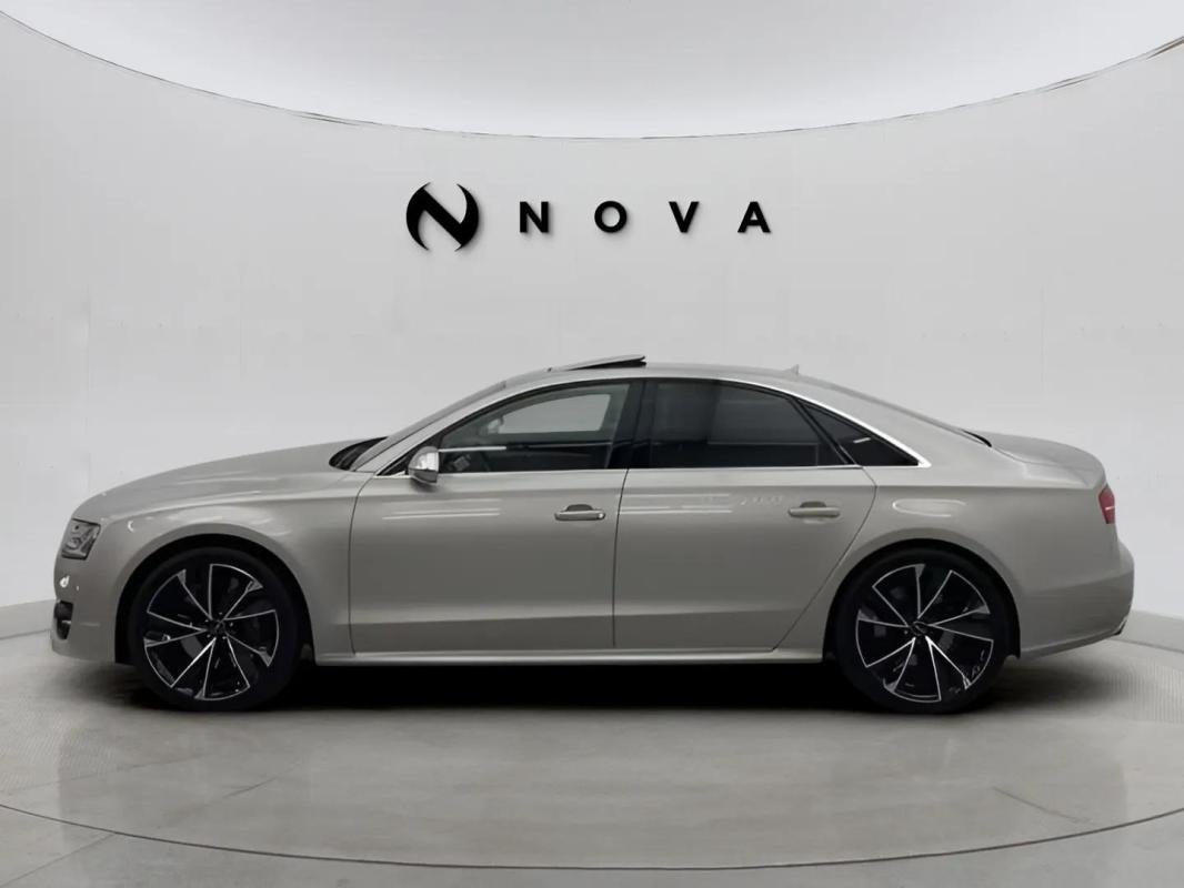Audi S8