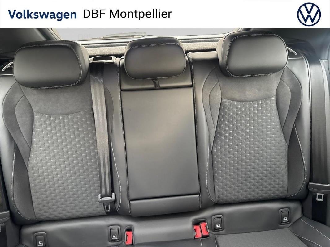 Volkswagen T-Roc - Photo 12
