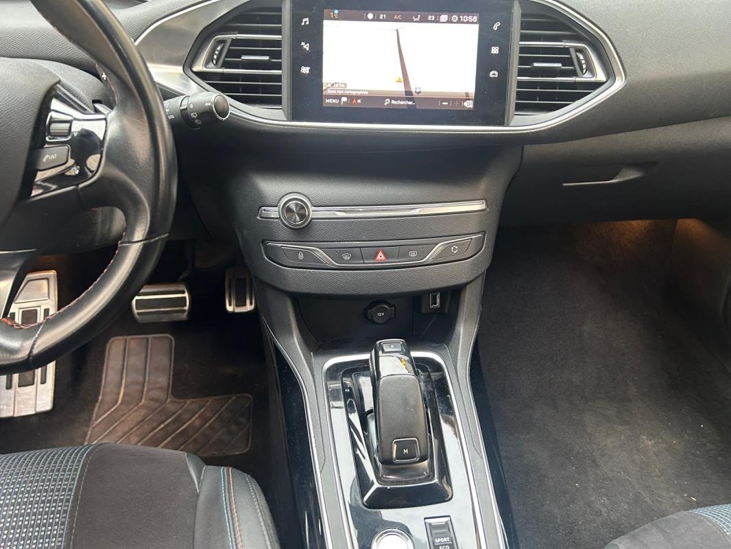 Peugeot 308 - Photo 10