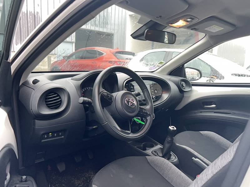 Toyota aygo x - Photo 13