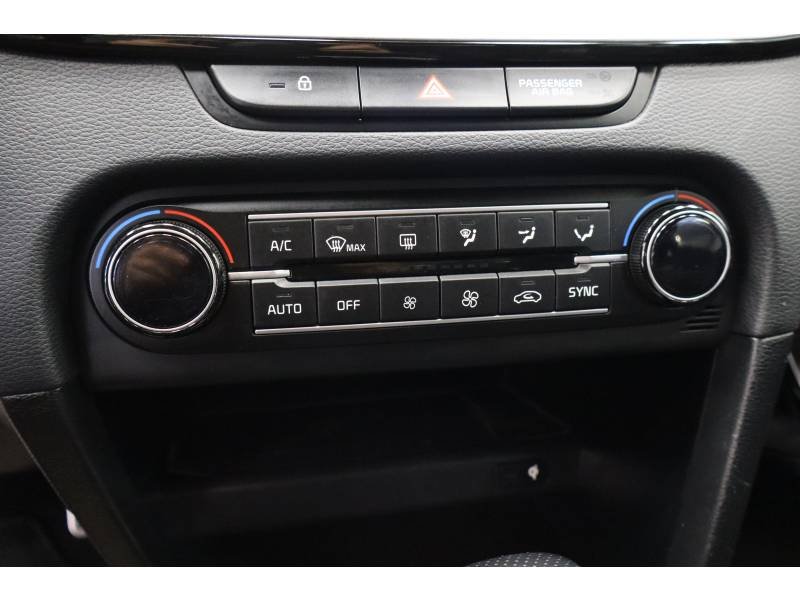 Kia Xceed - Photo 38