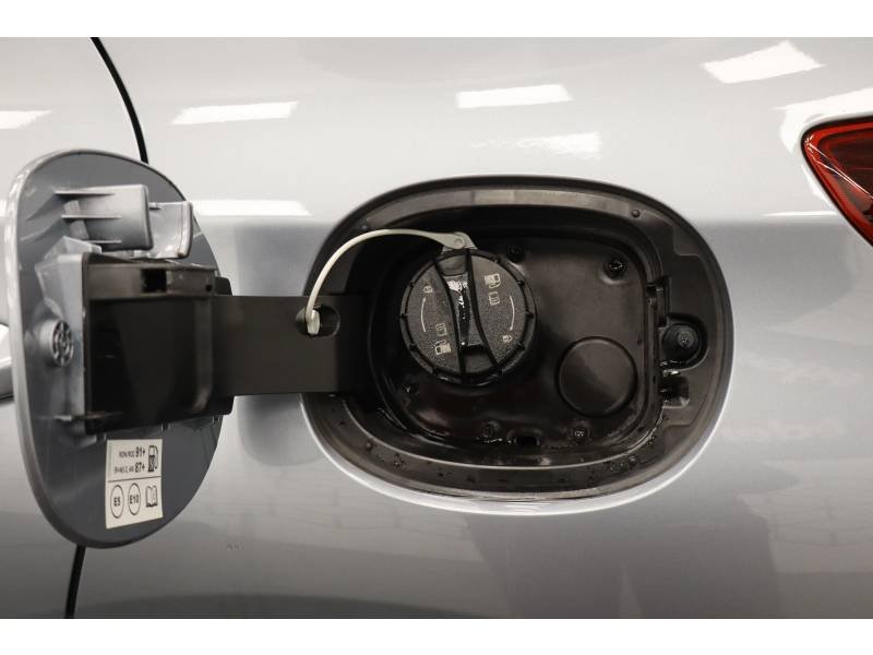 Kia Xceed - Photo 11