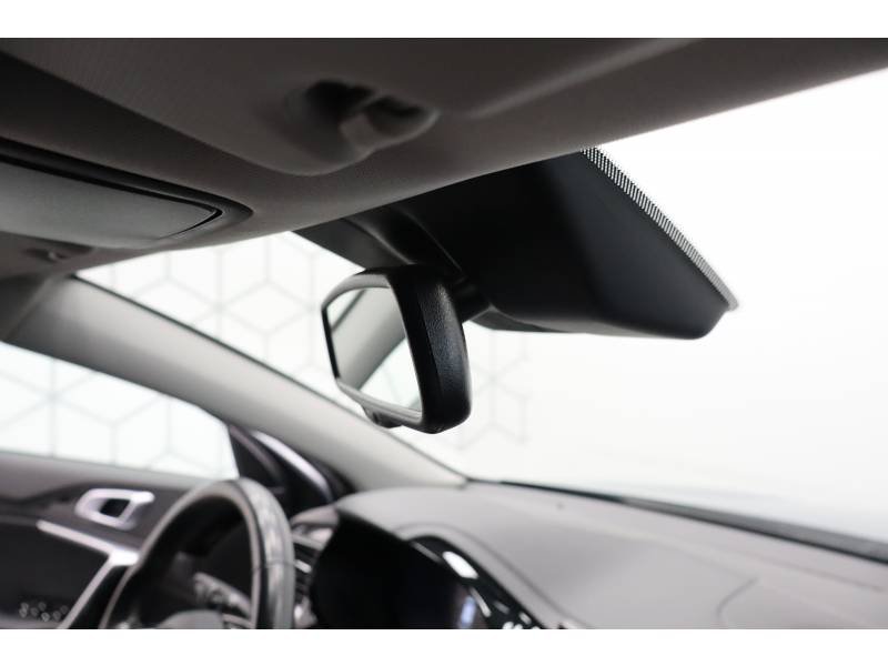 Kia Xceed - Photo 32