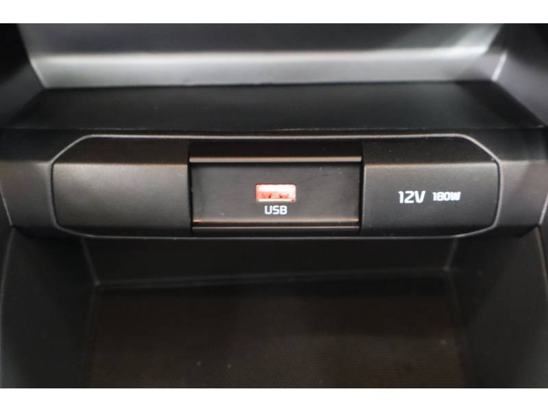 Kia Stonic - Photo 28