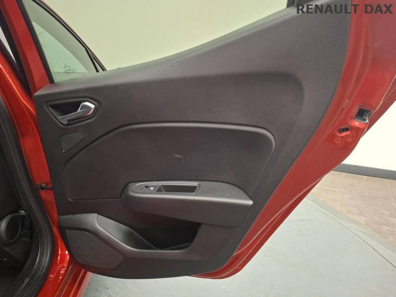 Renault Clio - Photo 21