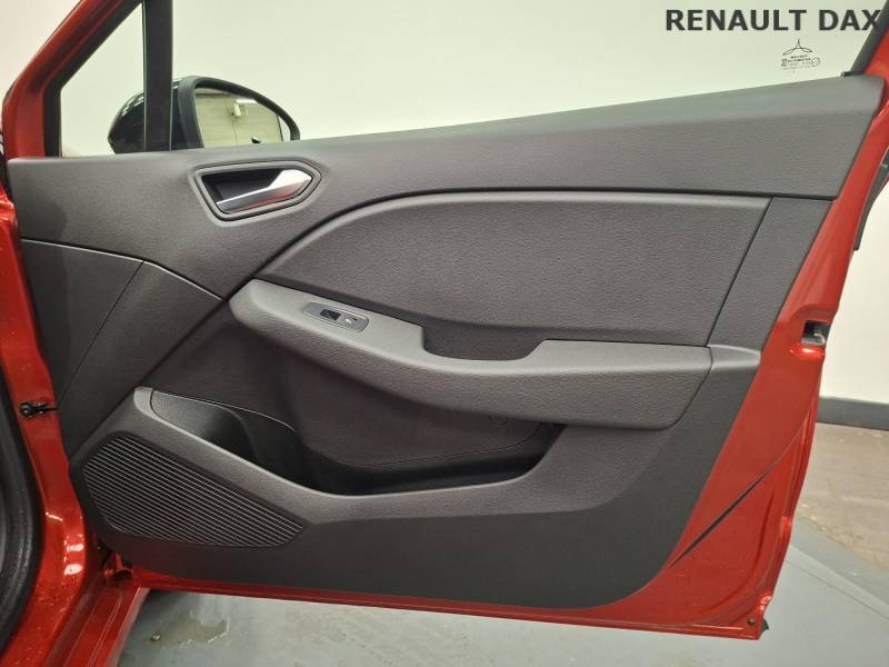 Renault Clio - Photo 22