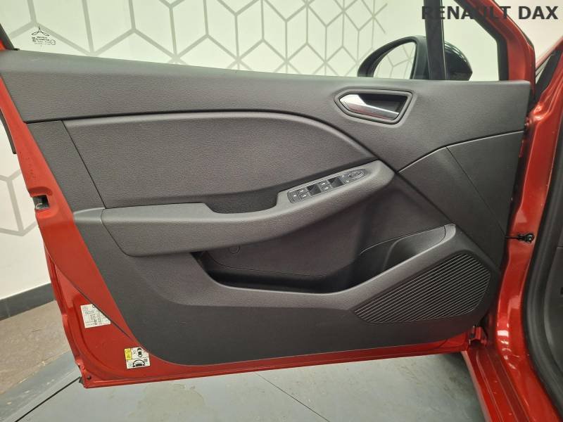 Renault Clio - Photo 24