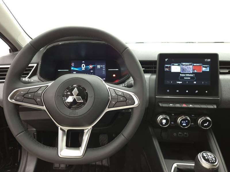 Mitsubishi Colt - Photo 11