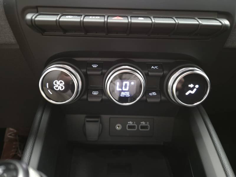 Mitsubishi Colt - Photo 17