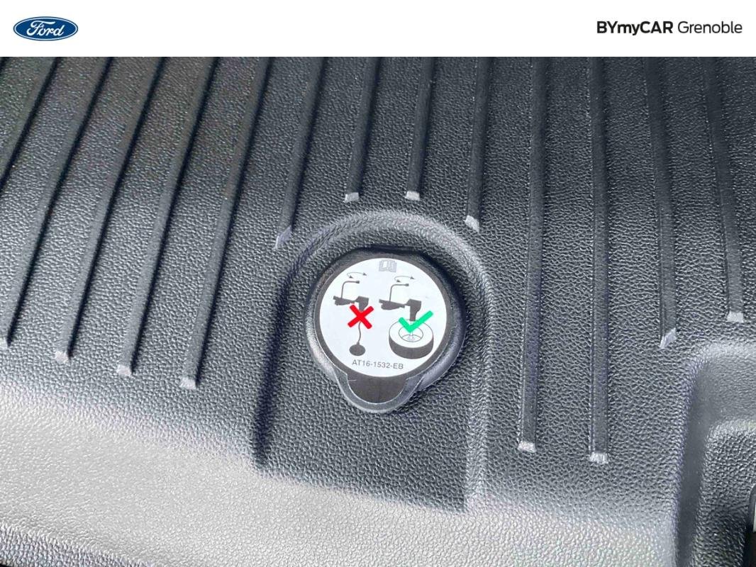 Ford Tourneo - Photo 14