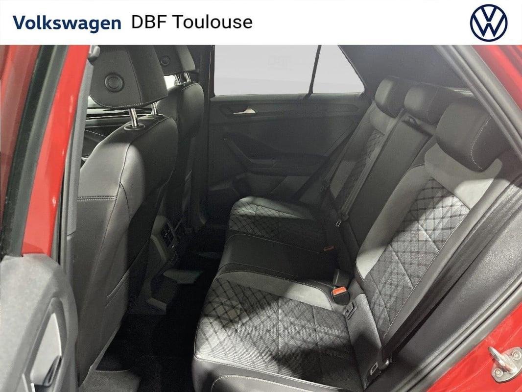 Volkswagen T-Roc - Photo 12