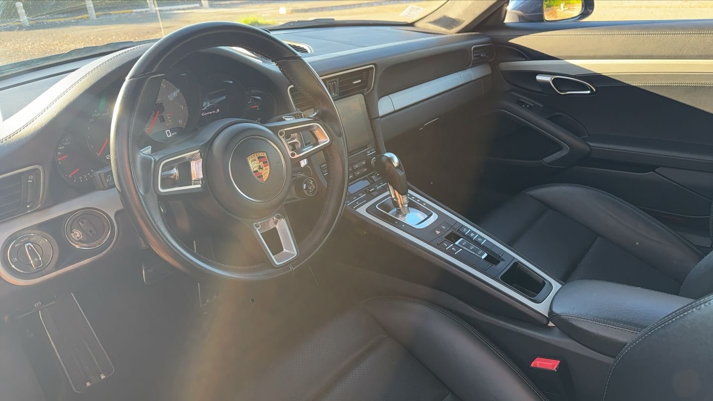 Porsche 911 - Photo 8