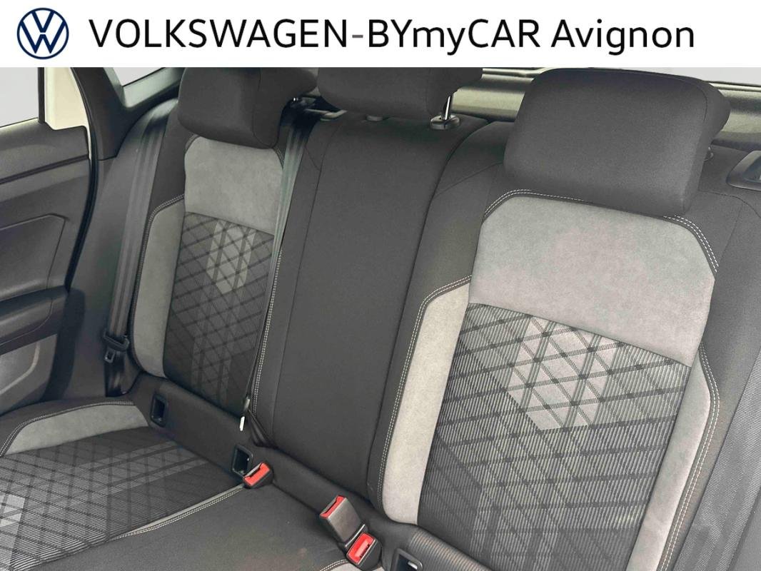 Volkswagen Polo - Photo 24