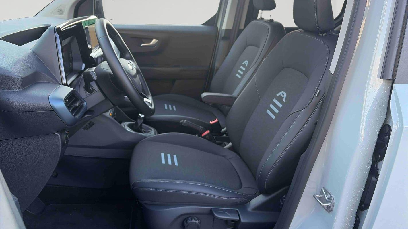 Ford Tourneo - Photo 11
