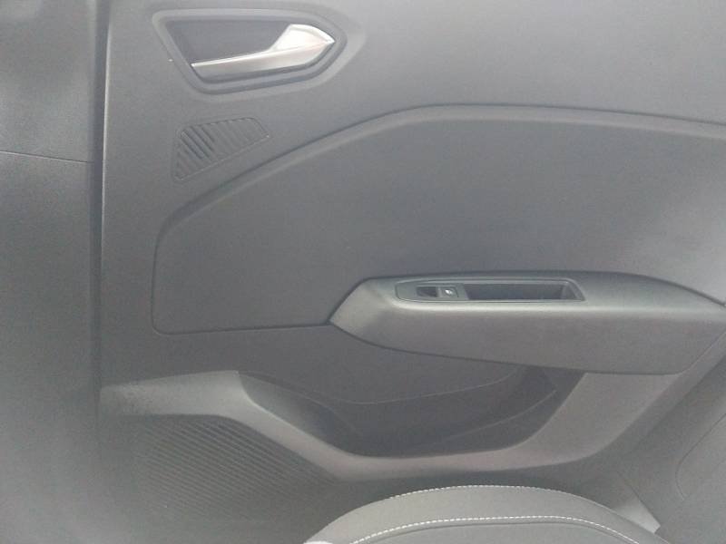 Renault Clio - Photo 22