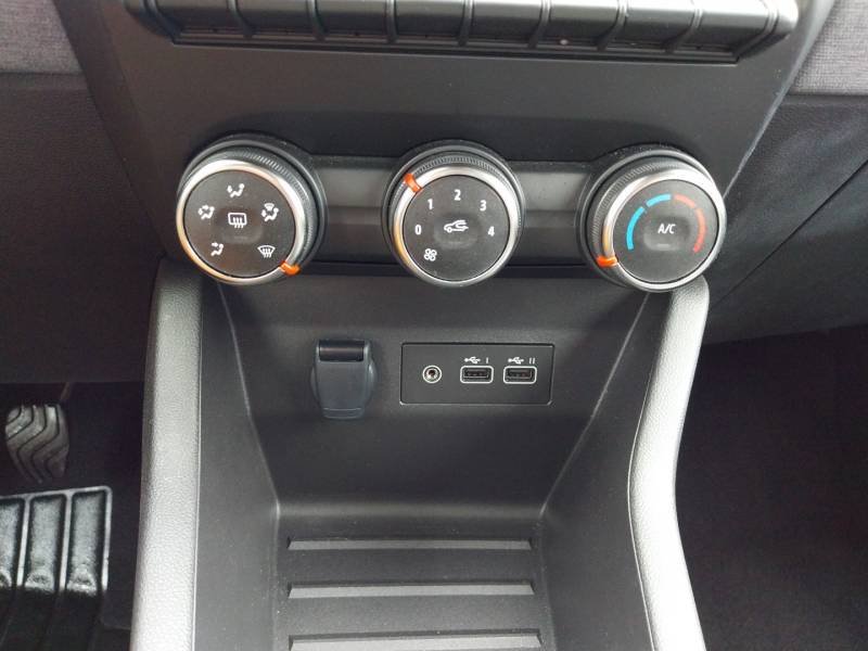 Renault Clio - Photo 37