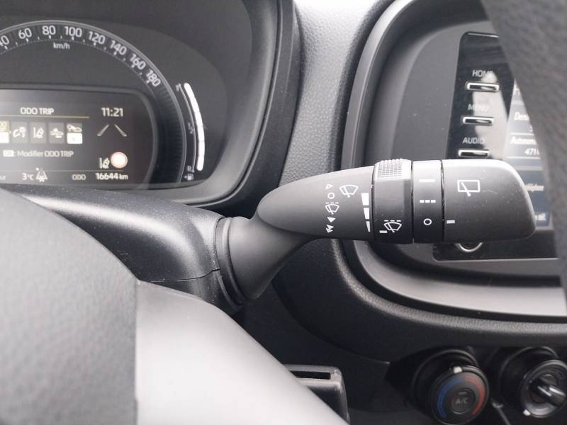 Toyota aygo x - Photo 16
