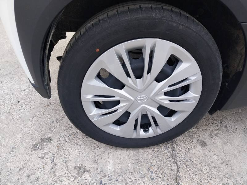 Toyota aygo x - Photo 36
