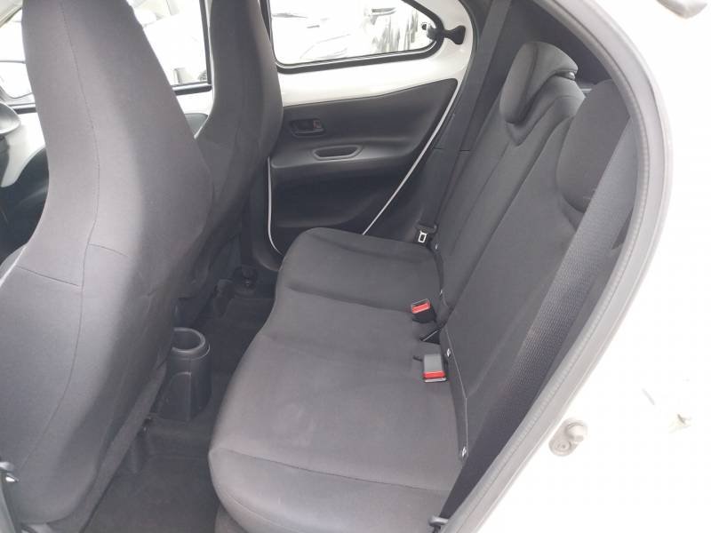 Toyota aygo x - Photo 13