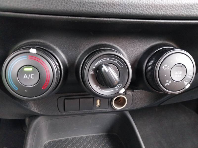 Toyota aygo x - Photo 22