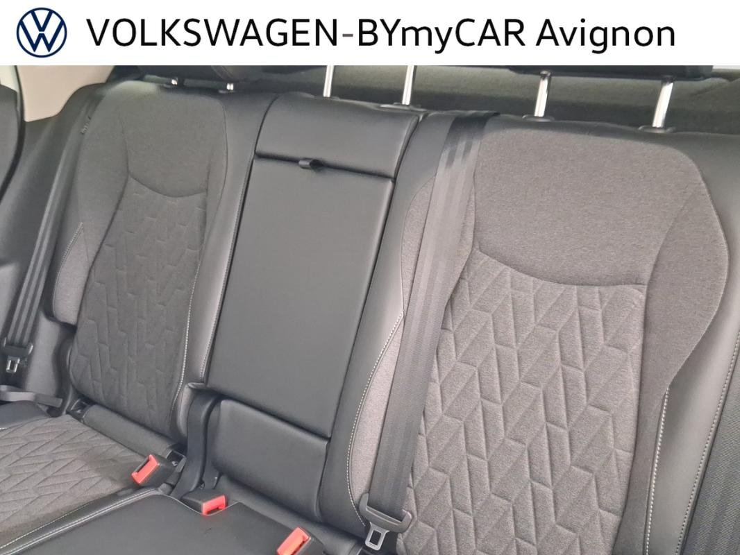 Volkswagen Tiguan - Photo 24