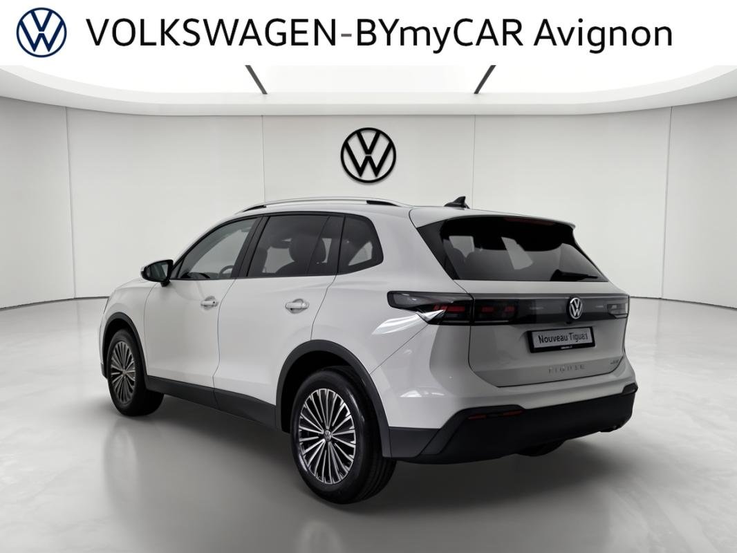 Volkswagen Tiguan - Photo 3