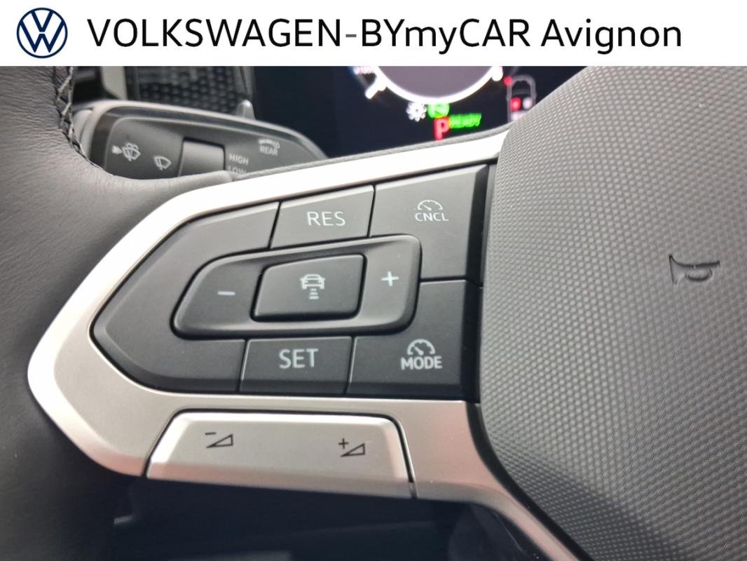 Volkswagen Tiguan - Photo 32