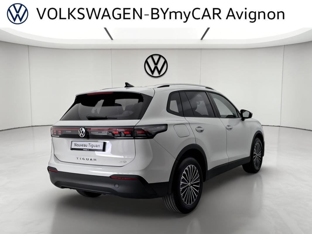 Volkswagen Tiguan - Photo 5