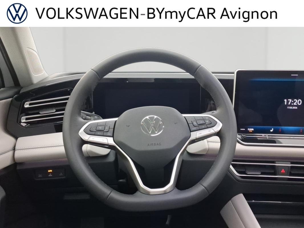 Volkswagen Tiguan - Photo 11