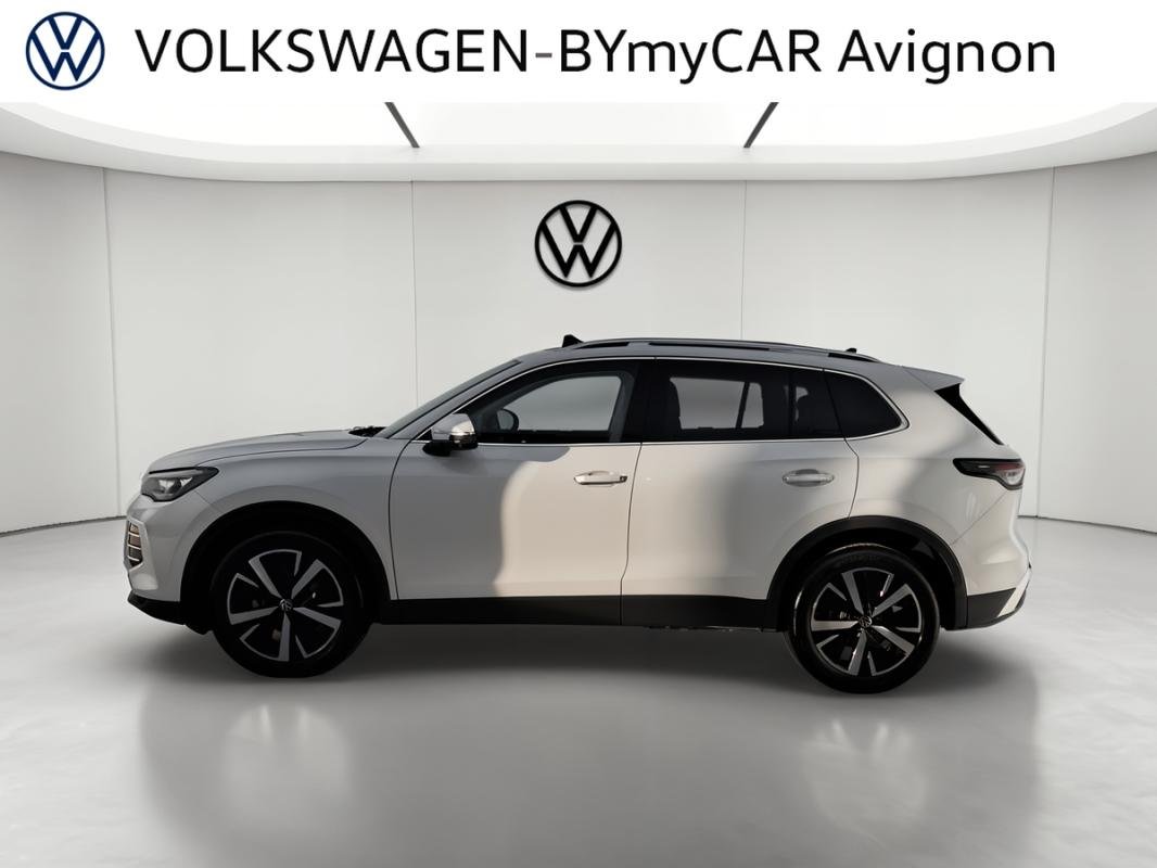 Volkswagen Tiguan - Photo 2