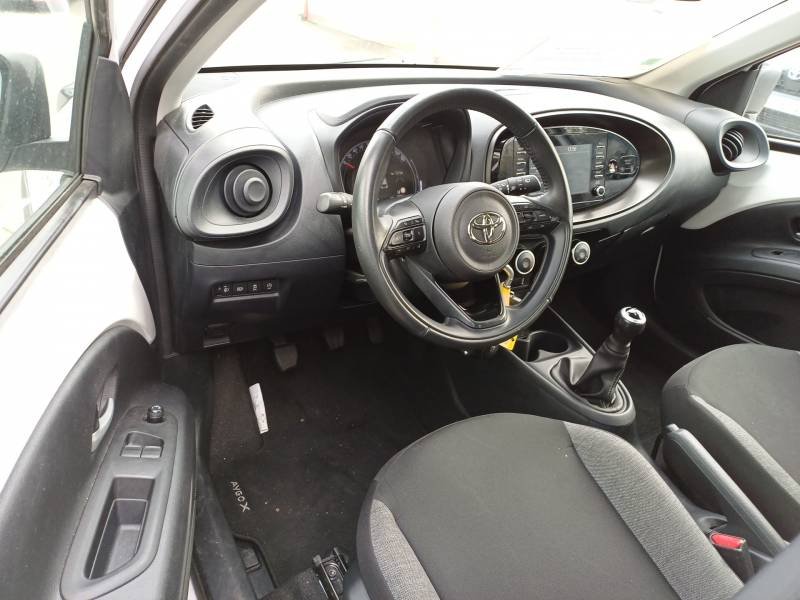 Toyota aygo x - Photo 10