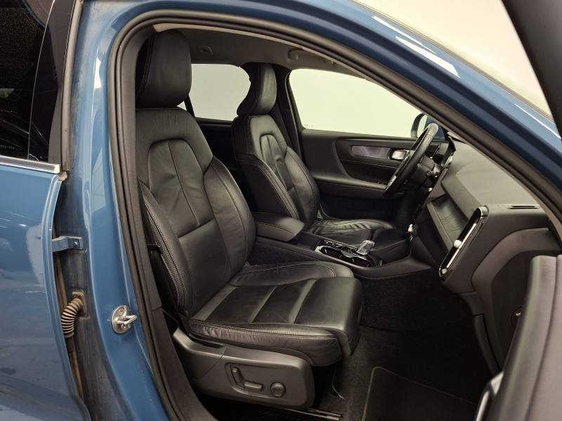 Volvo XC40 - Photo 12