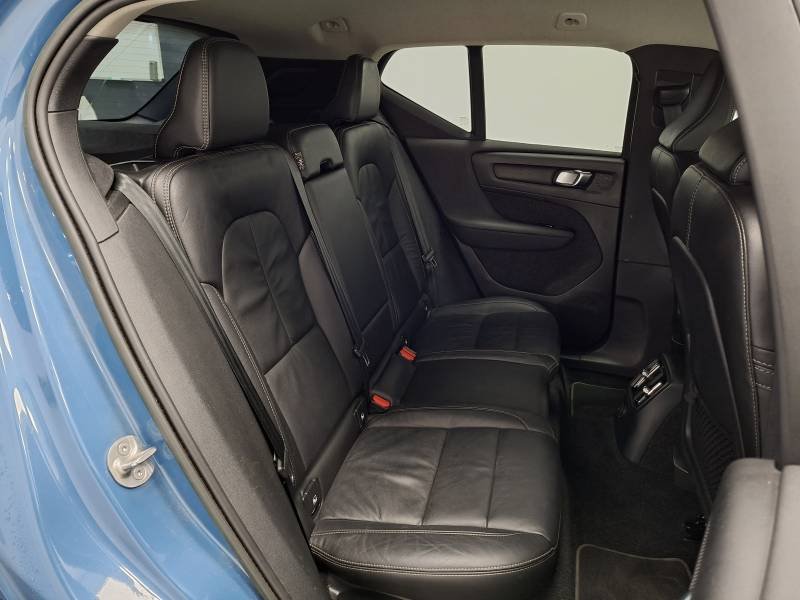 Volvo XC40 - Photo 23