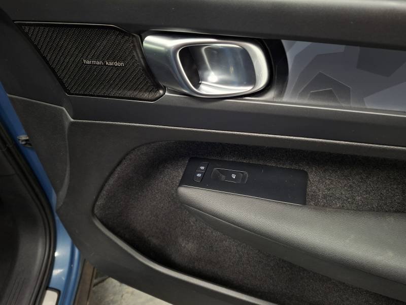 Volvo XC40 - Photo 25