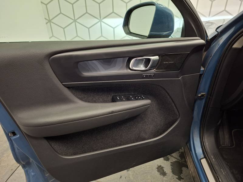 Volvo XC40 - Photo 27