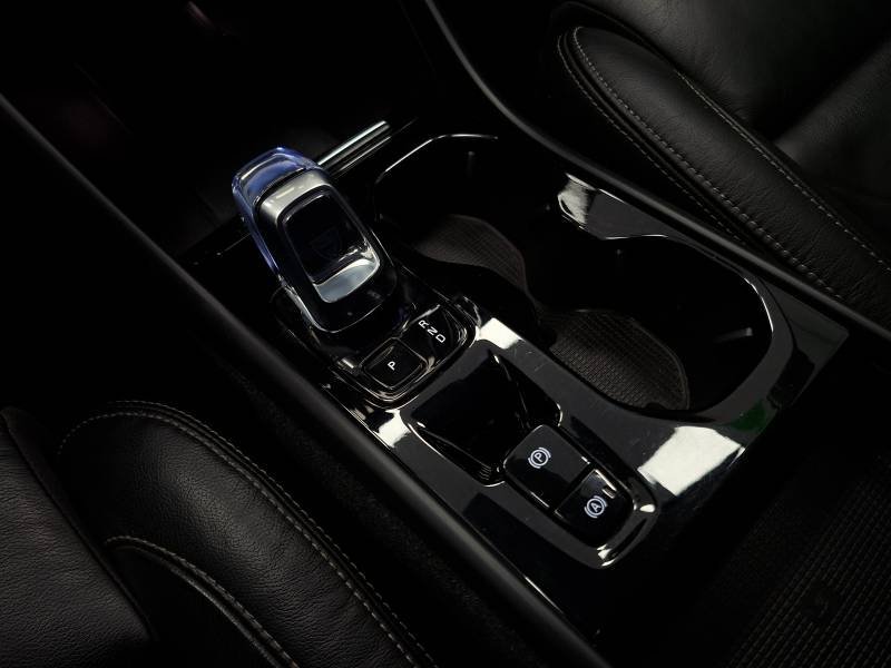 Volvo XC40 - Photo 40
