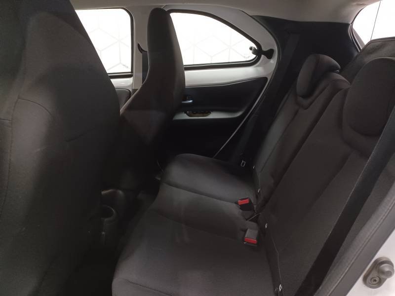 Toyota aygo x - Photo 13