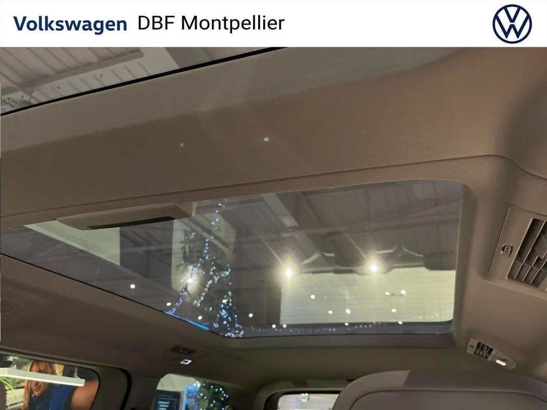 Volkswagen Caravelle - Photo 28
